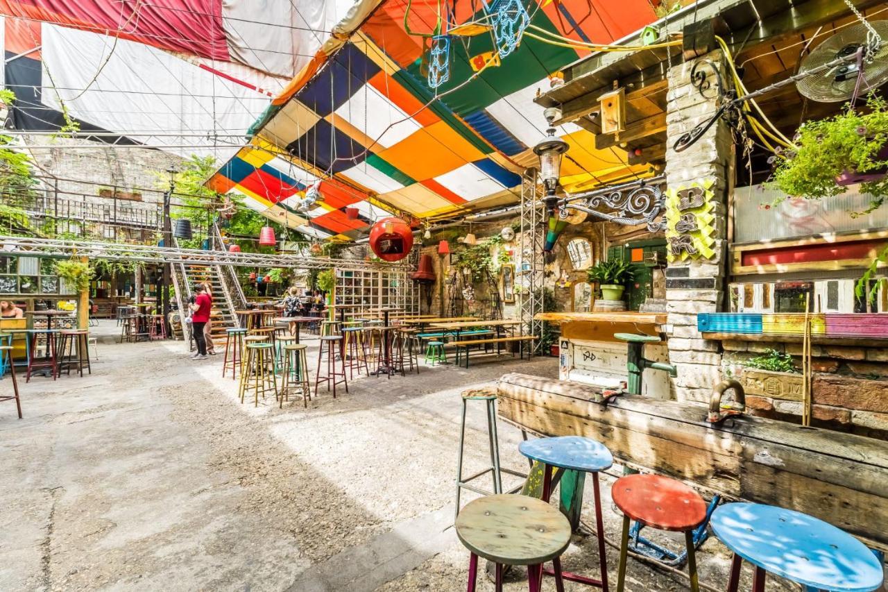 Skyline Serenity Retreat @Vaci Most Famous Street Budapest Exterior photo